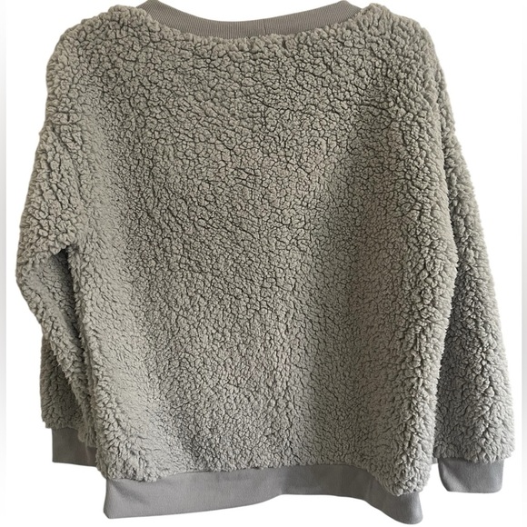 Socialite NWOT High Pile Fleece Sweatshirt Size Large - Picture 2 of 9